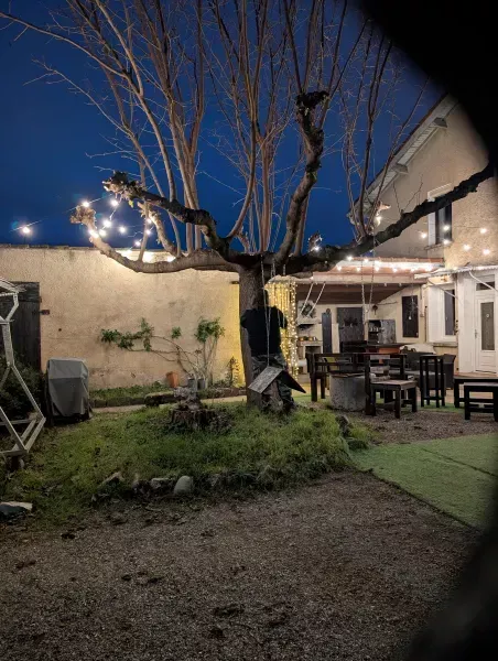 exterieur refuge antre des vices